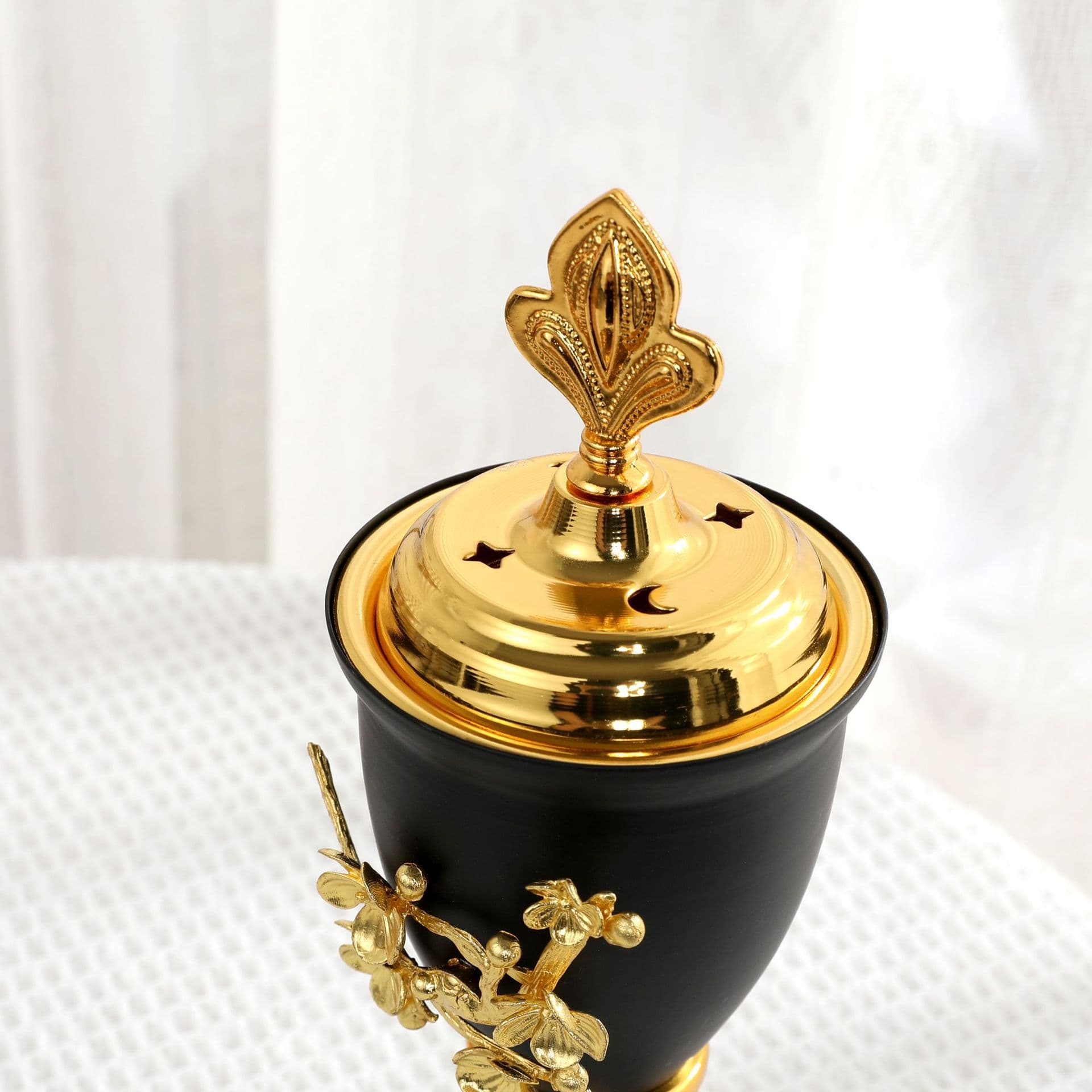 Wrought Iron Charcoal Incense Burner with Floral Carving - Middle Eastern Arabic Living Room Decor Wrought Iron Charcoal Incense Burner with Floral Carving - Middle Eastern Arabic Living Room Decor